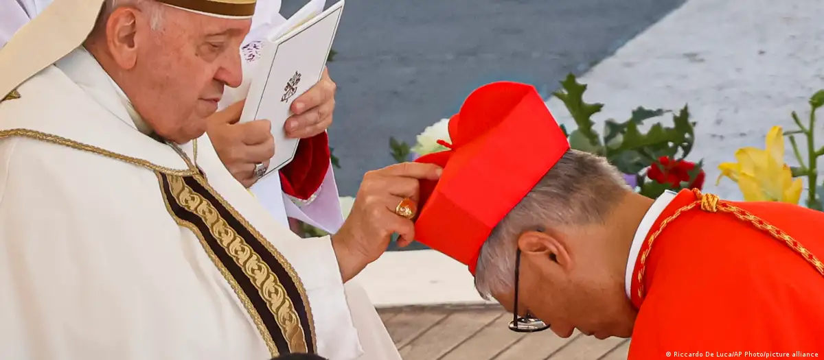 Vatikani: Papa Francis yashyizeho abakaridinari 21 bashya